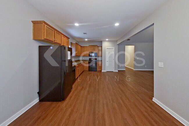 Foto del edificio - 1389 Old Rd