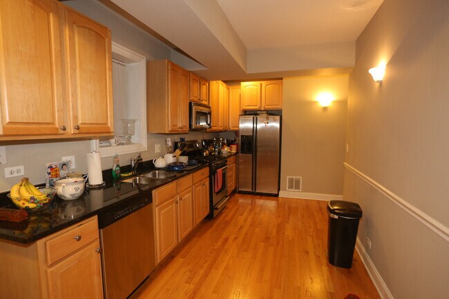 Foto del edificio - 5349 N Kenmore Ave