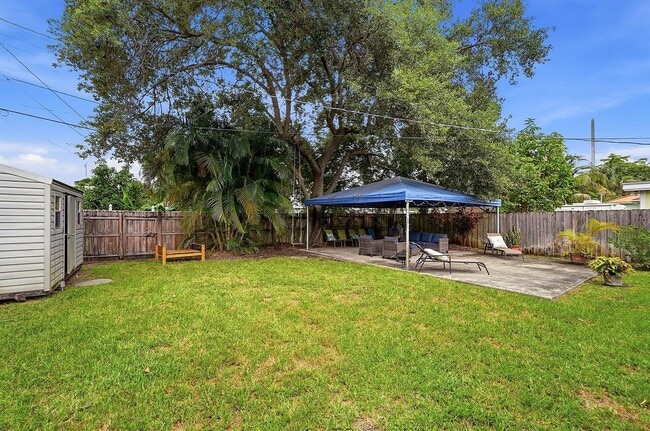 Building Photo - North 31st Avenue, Hollywood, FL 33021 - 3 BR 2 BA house