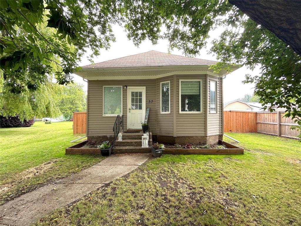 Primary Photo - 37 2 St