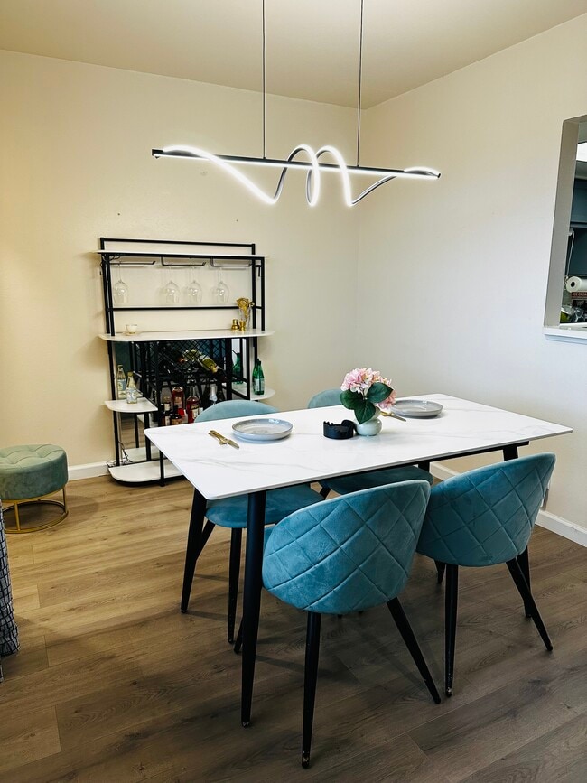 Foto del edificio - 602 Lakeview Cir SE