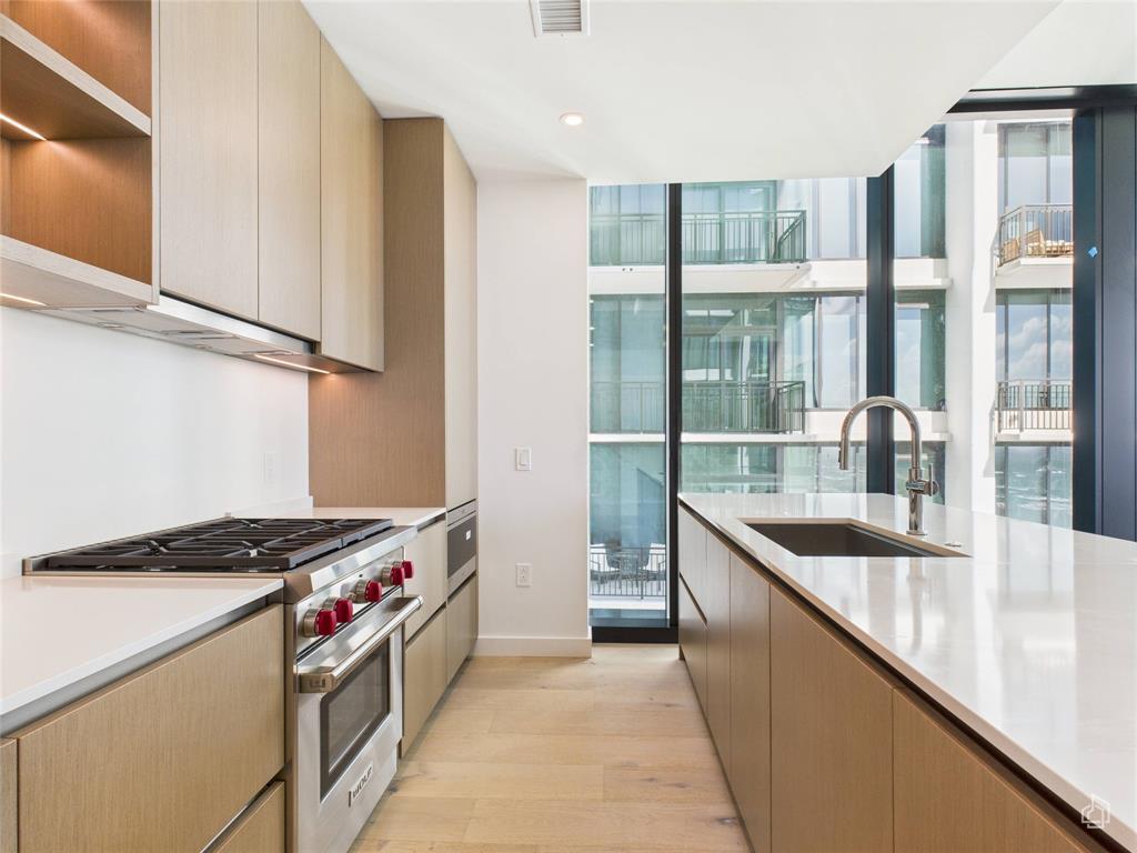 Foto principal - 610 Davis St