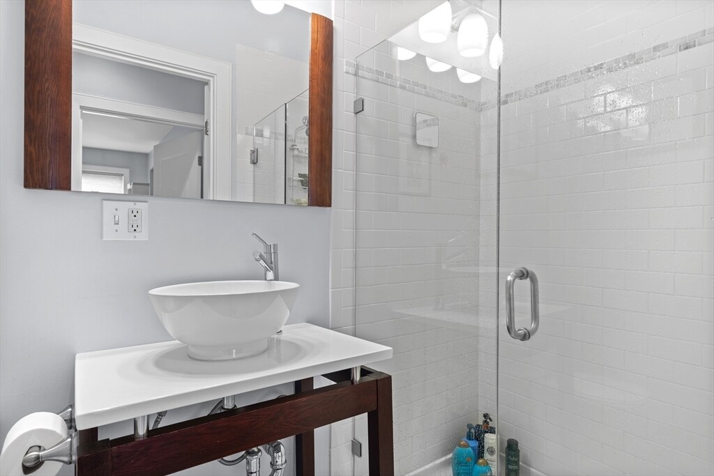 Foto principal - 152 Old Colony Ave