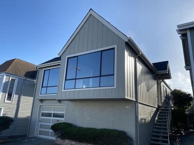Building Photo - 5 bedroom in Daly City CA 94015