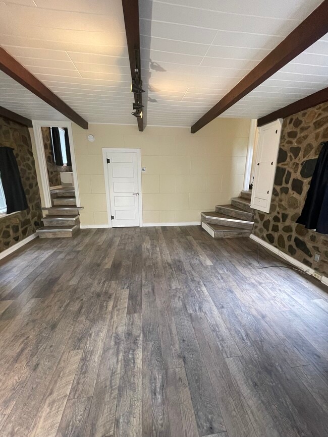 Living Room - 408 Aspen St