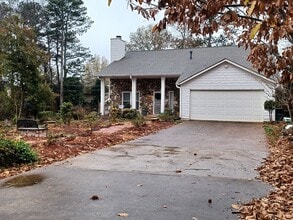 Building Photo - 1348 Brandon Square