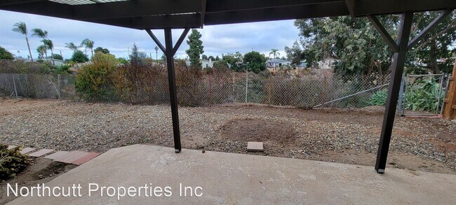 Foto del edificio - 3 br, 2 bath House - 4947 Mt. Ashmun Dr.