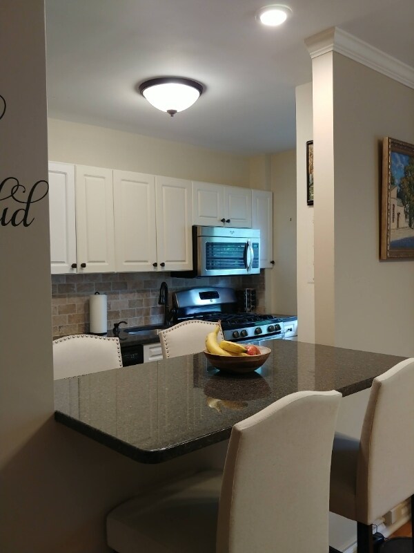 Foto del edificio - 3050 Edwin Ave