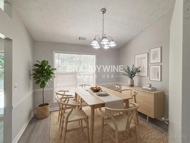 Foto del edificio - 5900 Homestead Cir