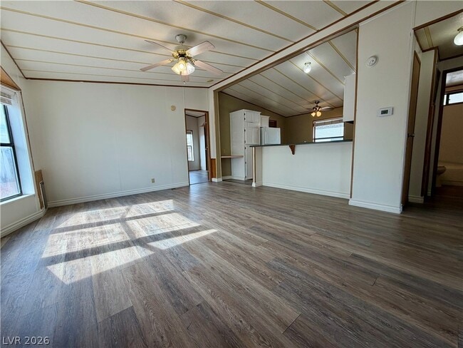 Building Photo - 230 Shoshone Ln