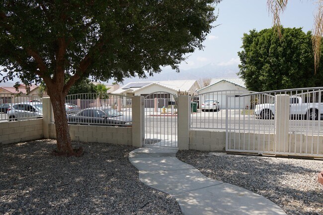 Building Photo - 31510 Avenida Del Padre