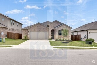 Building Photo - 18001 Umberto Dr
