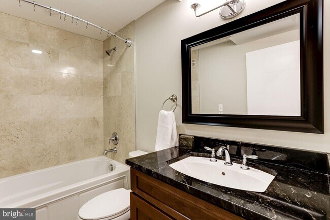 Foto del edificio - 3604 Prospect St NW