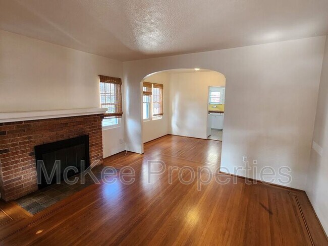 Foto del edificio - 907 9th St