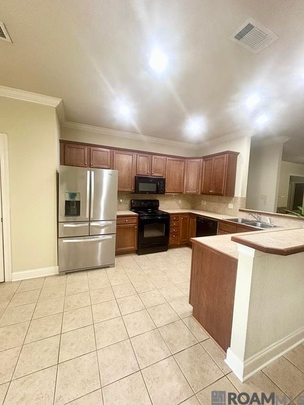 Foto del edificio - 4848 Windsor Village Dr