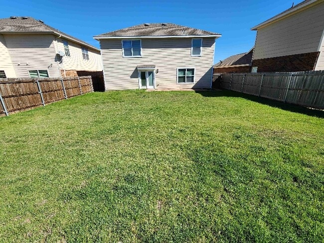 Building Photo - 7109 Little Mohican Dr