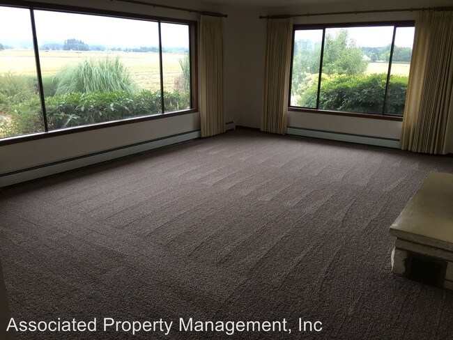 Foto del edificio - 3 br, 2 bath House - 25550 NW Meek Rd