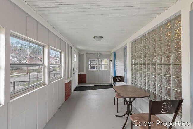Building Photo - 1948 Collins Ave SE