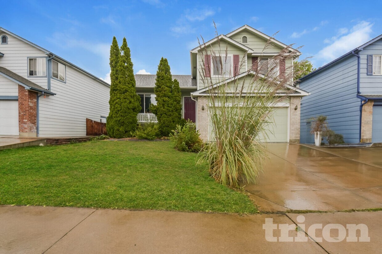 Primary Photo - 1631 W 135th Dr