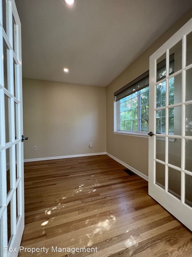 Building Photo - 4 br, 4 bath House - 1509 Proctor Court