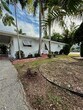 Foto principal - 8670 SW 28th St