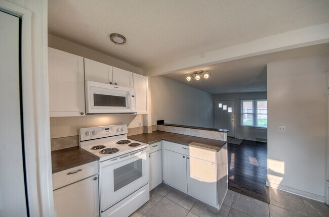 Building Photo - 200 NE 79th Ter