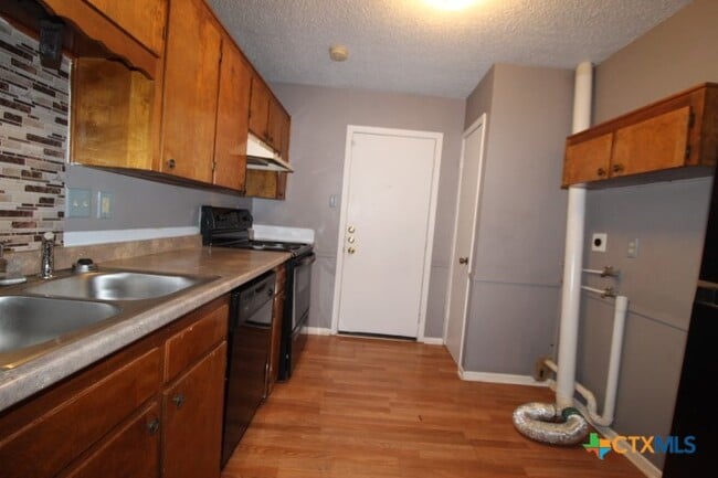 Building Photo - 308 Bonnie Ln