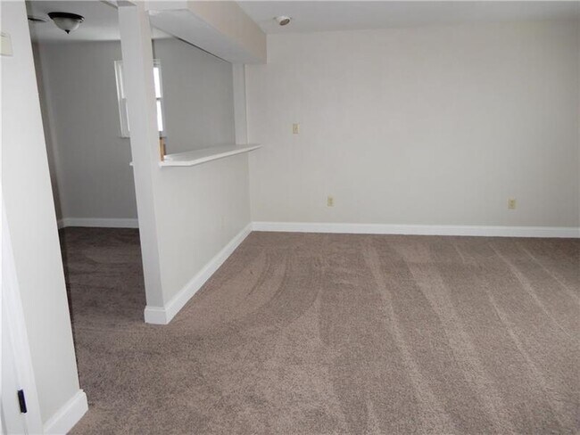 Foto del edificio - 317 W Grant St