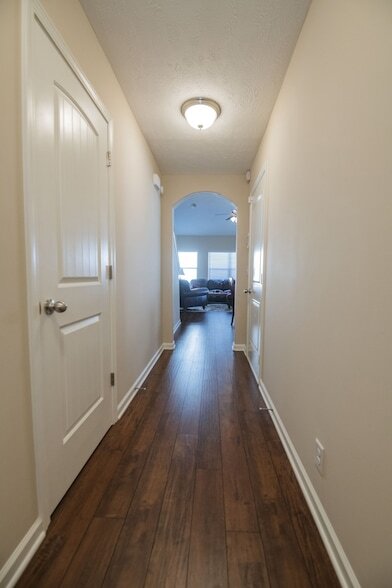 Foto del edificio - 4414 Sunday Silence Way