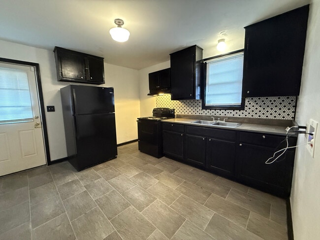 Building Photo - 5614 Obrien Ave