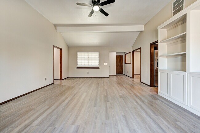 Foto del edificio - 8033 NW 113th St