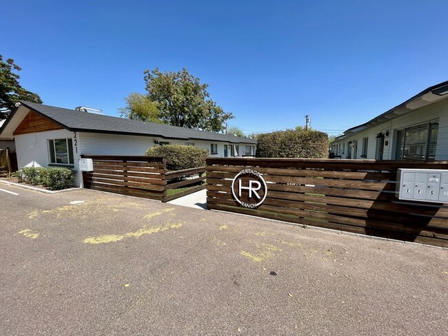 Building Photo - 221 N Elm St #A, Gilbert - 2 Bed 1 Bath in...