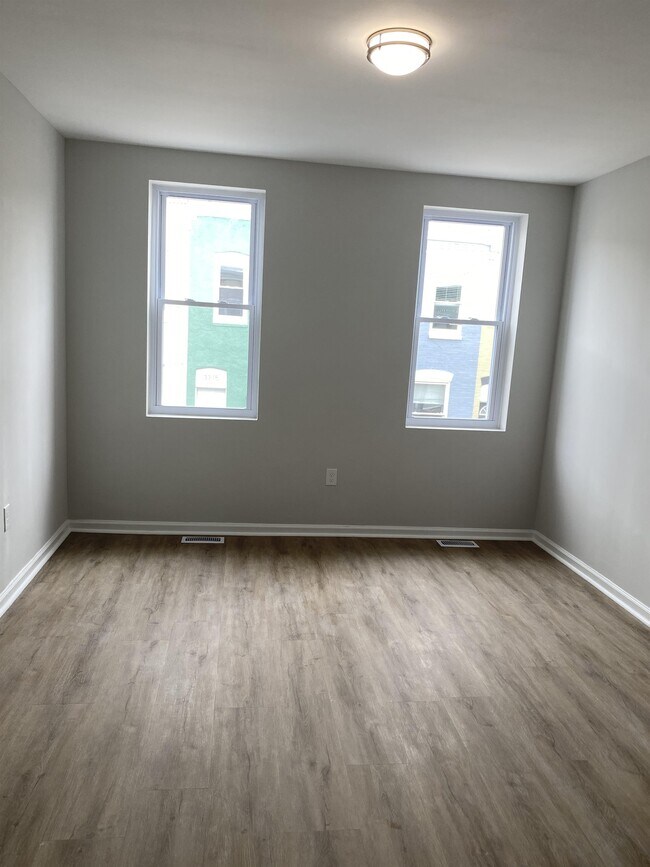 Foto del edificio - 3322 Noble St