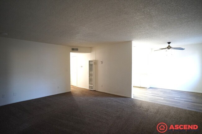Building Photo - 804 Karma Ct