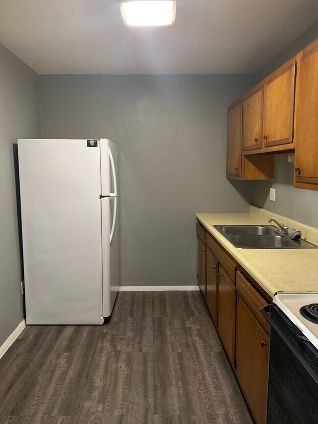 Building Photo - 1 Bedroom Apartment Mt Vernon Illinois