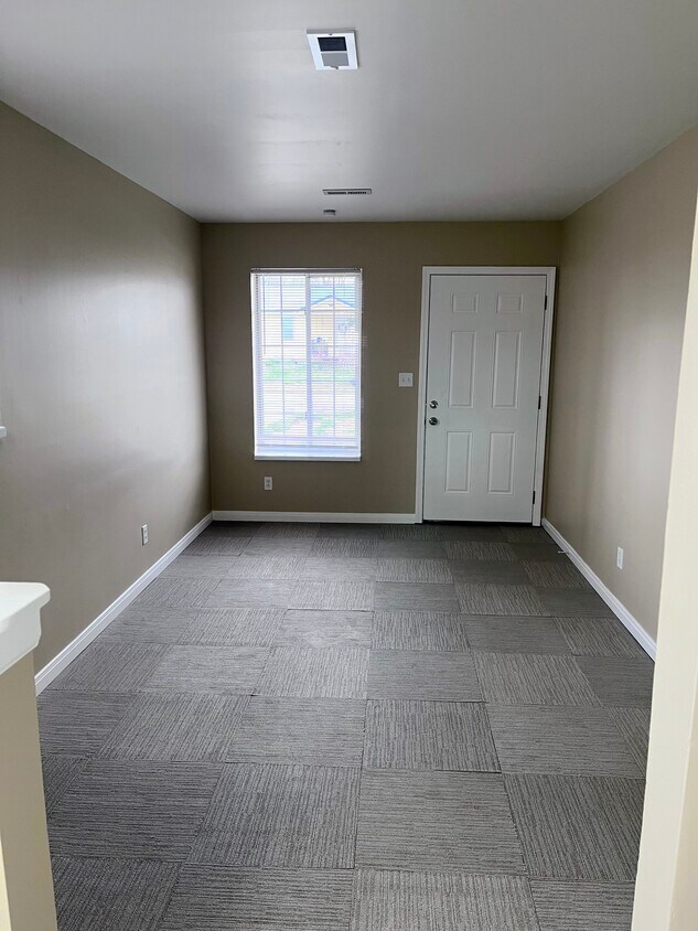 Sala de estar - 103 Sibley Rd