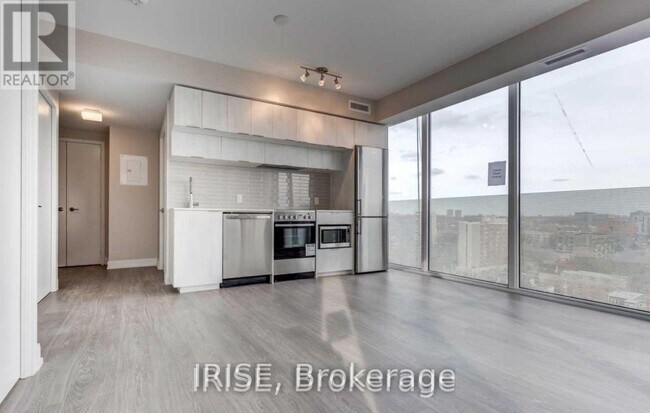 Building Photo - 181 Dundas St E