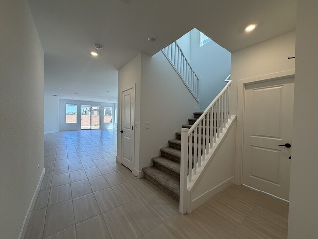 Building Photo - 10138 Daleview St