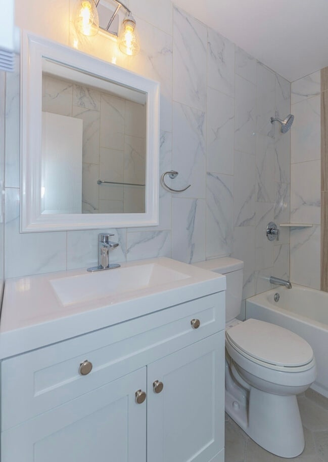 Building Photo - 128 Rockefeller Rd