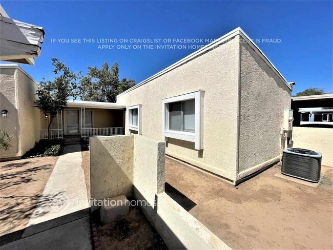 Building Photo - 10412 W Devonshire Ave