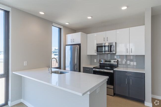 2 BR, 2 BA - 1013SF - Kitchen - The National