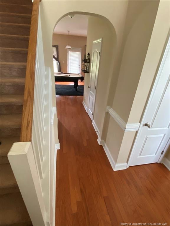 Building Photo - 557 Equestrian Way