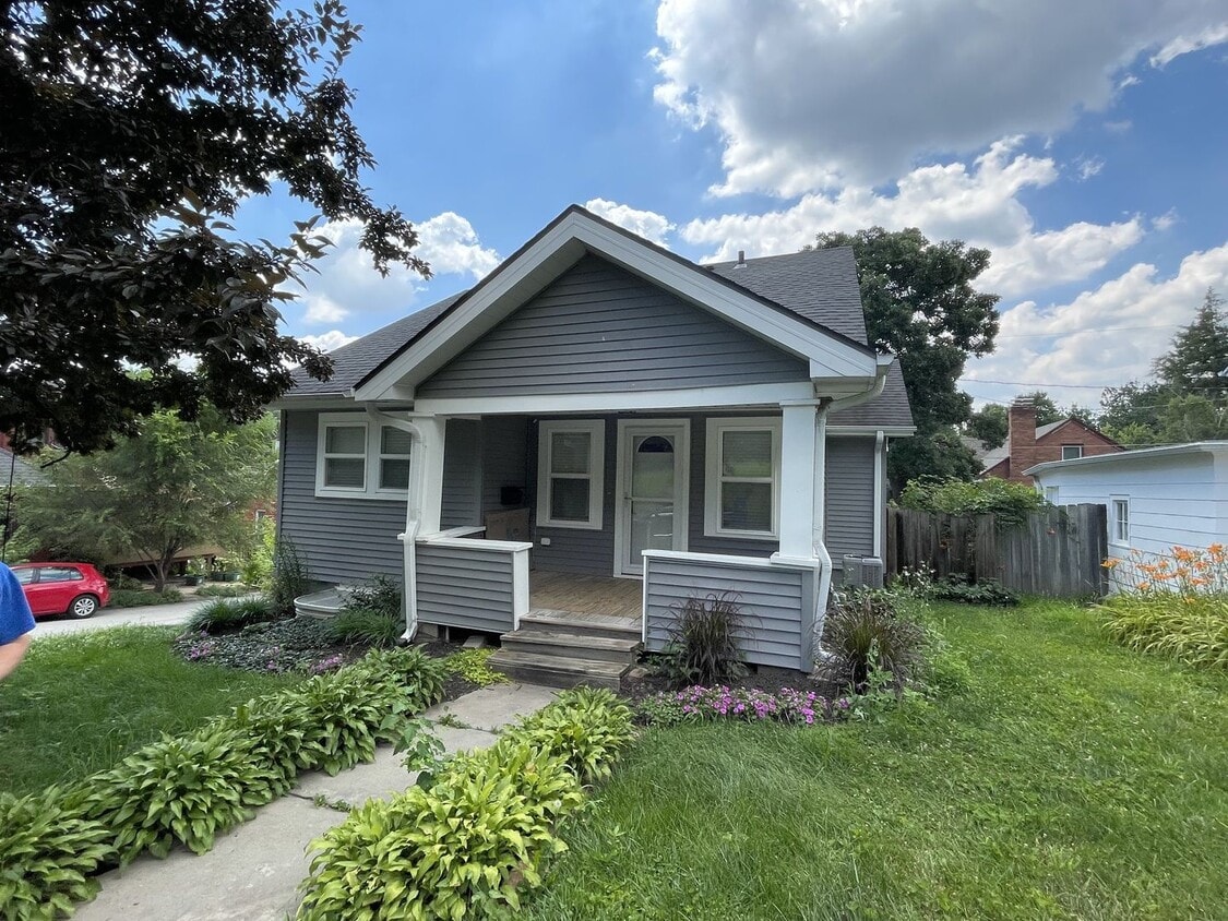 Photo - 2202 N 51st St – 3 Bed/2 Bath in Benson | Refinished Hardwoods, Loft Primary Suite, Finished Basemen