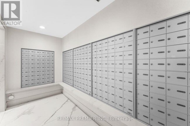 Building Photo - 38 Monte Kwinter Ct