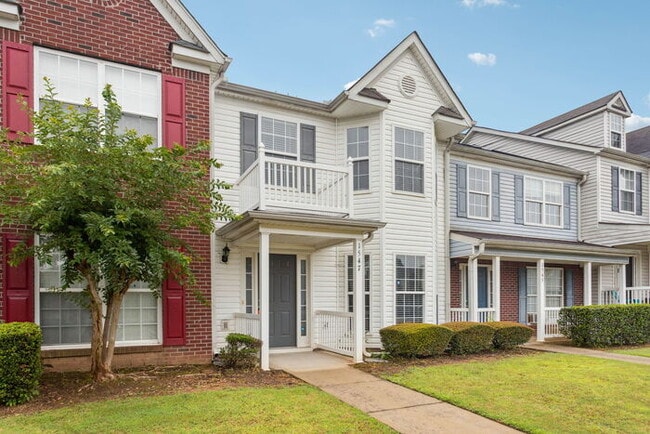 Building Photo - Exquisite Two-Story Haven: 1547 April Ln, ...