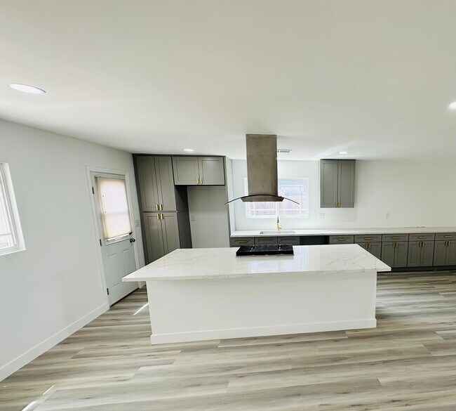 Foto del edificio - 24100 Vanowen St