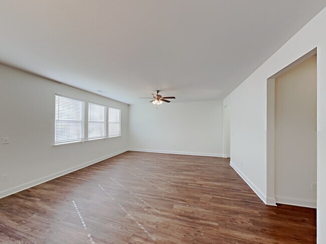 Building Photo - 313 Bourne Street