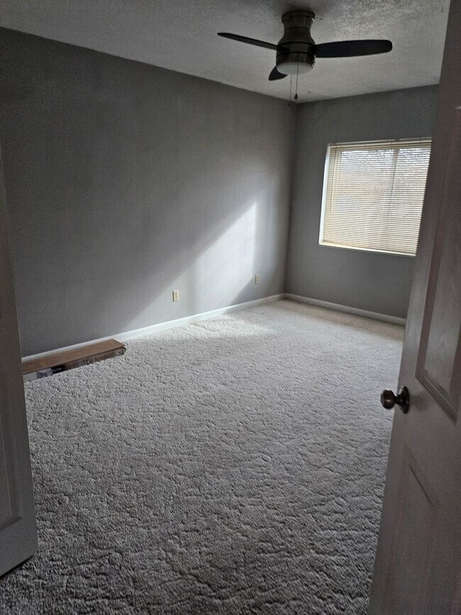 Foto del edificio - 837 W 30 S St