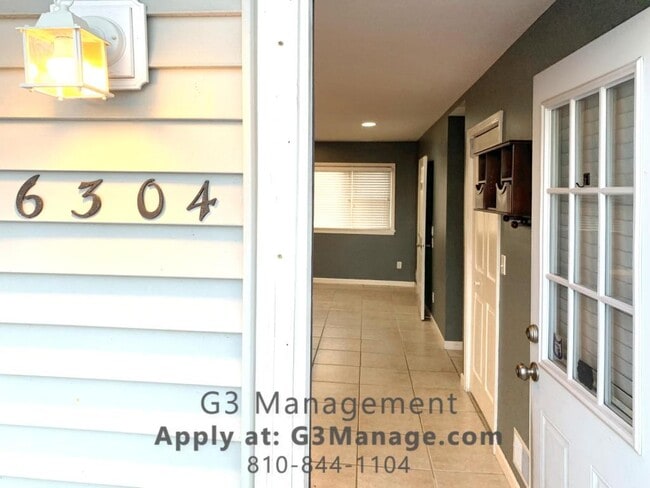 Photo - 6304 Stephen House