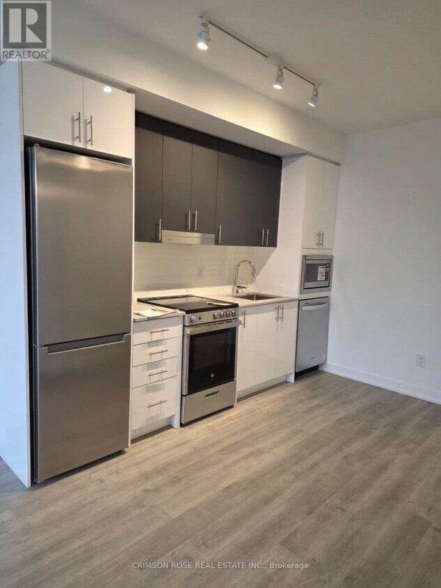 Photo principale - 5105 Hurontario St